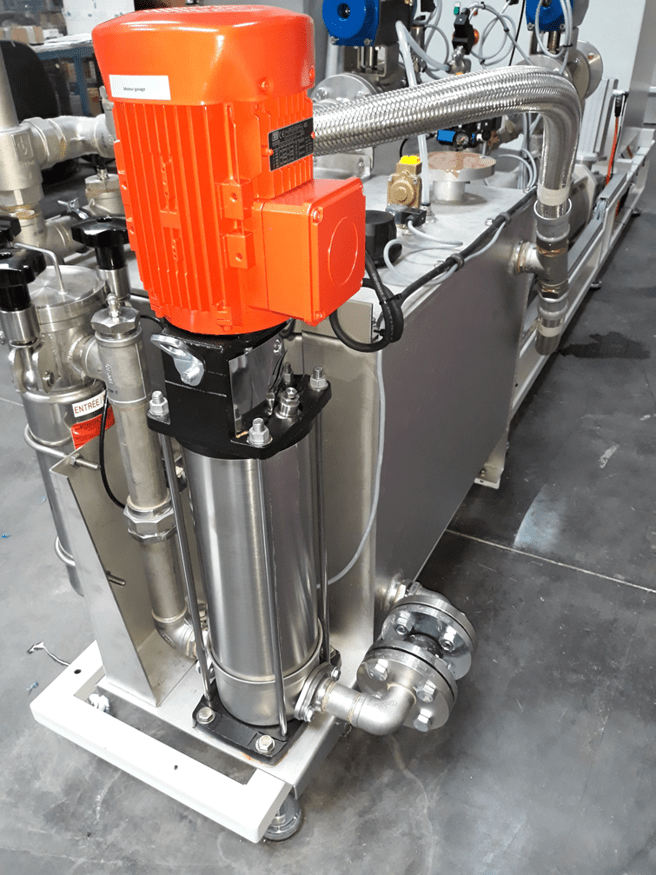 banc piston hydraulique a eau